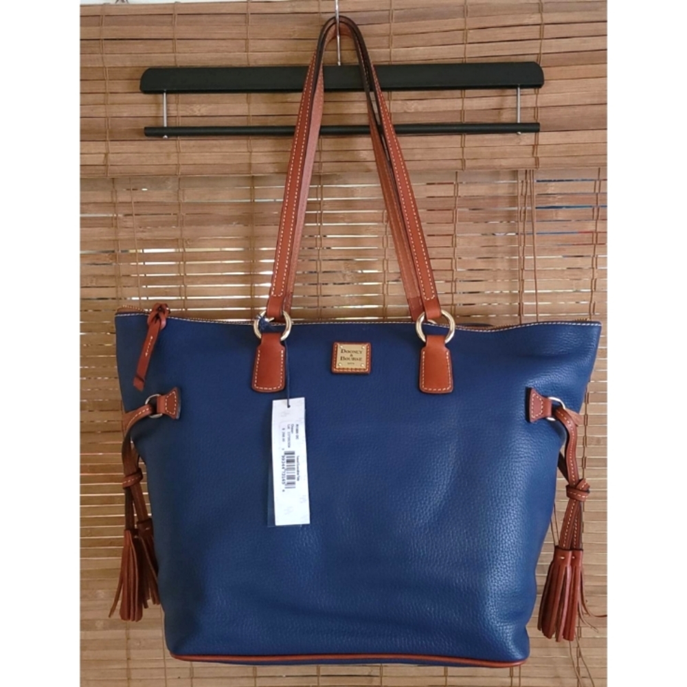 Dooney&Bourke Executive Tote
